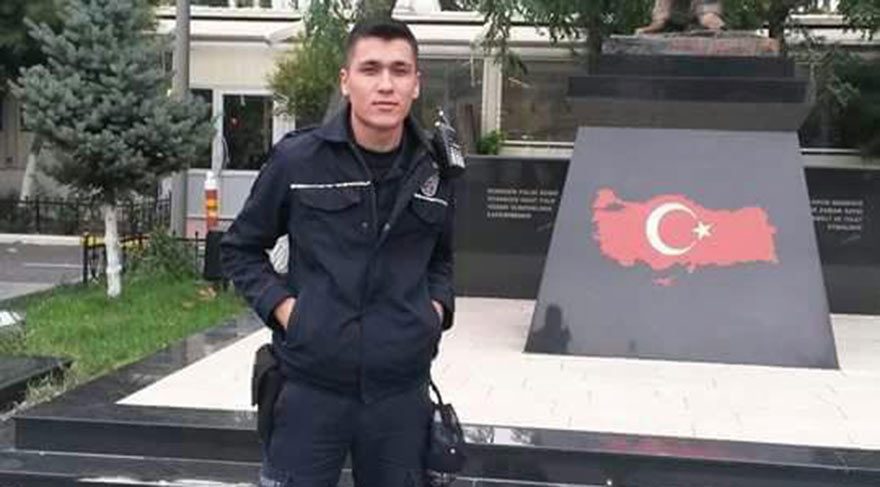 Şehit polis Nazif Emre Horoz'un, 6 aylık ikizleri yetim kaldı