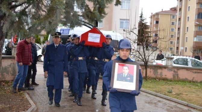 Bişkek'te düşen kargo uçağının kaptan pilotu için Yenişehir de tören