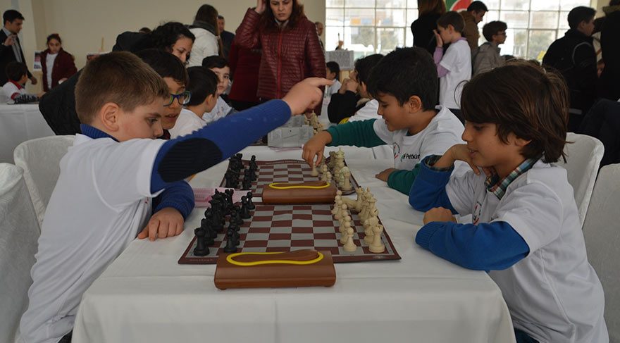 Satranç turnuvası için Cübbeli Ahmet alarmı