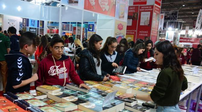 Yılın ilk kitap fuarı Adana'da açılıyor