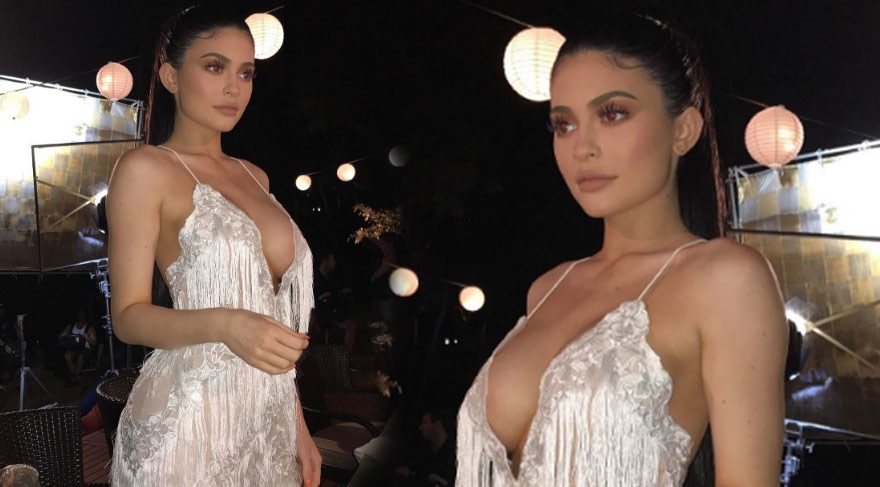 Kylie Jenner’ın derin dekoltesi