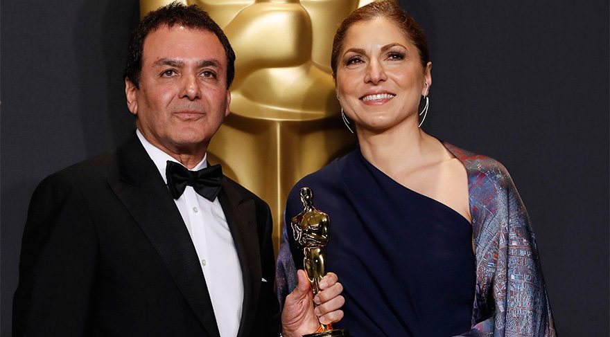  En iyi yabancı dilde film ödülünü Ferhadi'nin yerine Anousheh Ansari ve Firouz Naderi kabul etti.