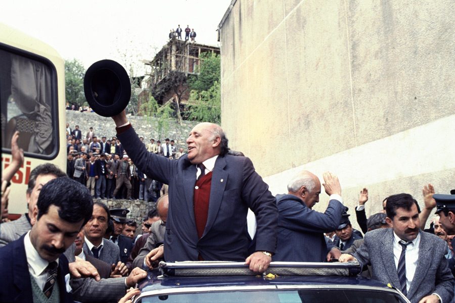 FOTO:depophotos - 1987 referandumu ile Süleyman Demirel, Bülent Ecevit, Necmettin Erbakan, Alparslar Türkeş gibi siyasilerin yasakları sona erdi.