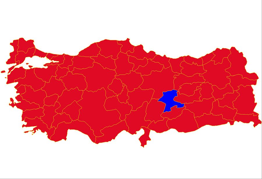 Mavi 'evet, kırmızılar 'hayır' 1988 referandumunda memleketi Malatya dışında hiçbir kent Başbaktan Özal'ı dinlemedi...