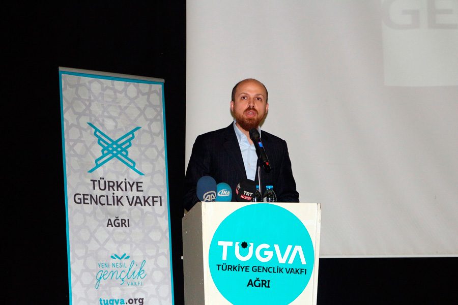 FOTO:İHA - TÜGVA'nın üst düzey yöneticileri arasında Bilal Erdoğan da bulunuyor.