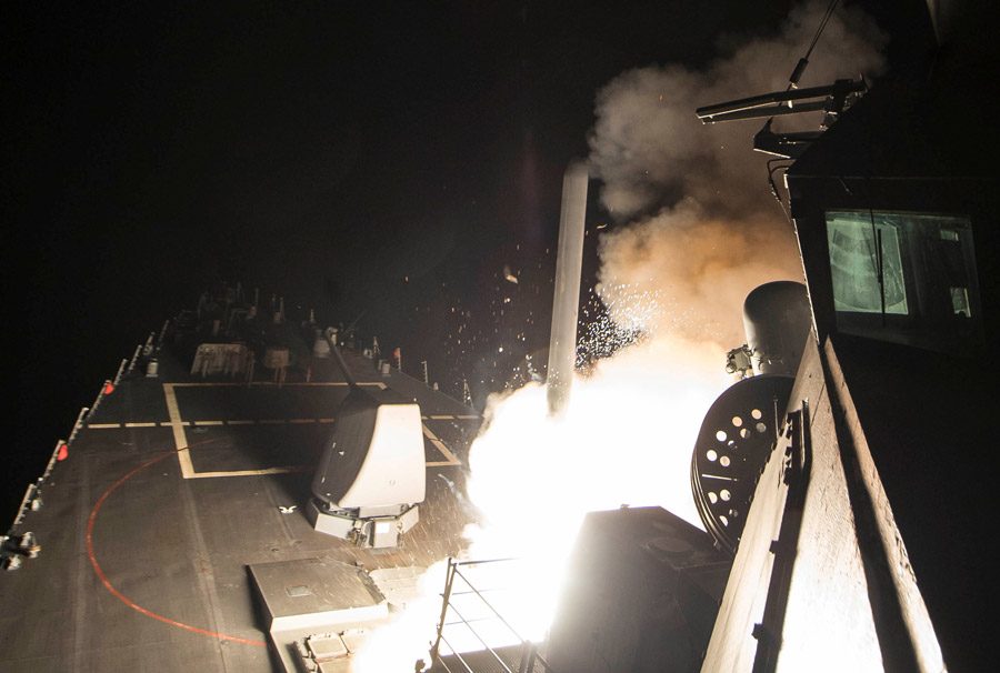 FOTO:Reuters - Tomahawk füzeleri, Akdeniz'deki ABD gemilerinden böyle atıldı.