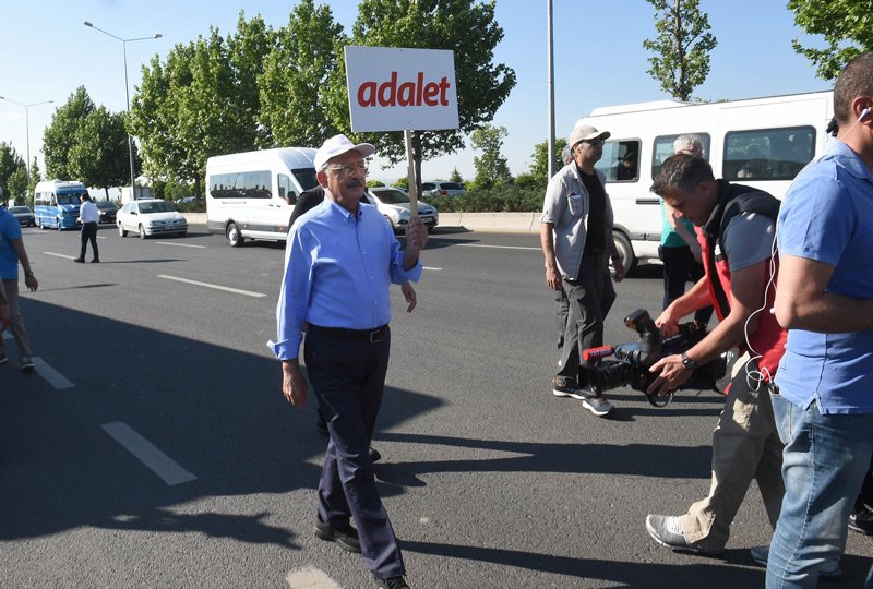 FOTO:İHA - Kılıçdaroğlu, Adalet Yürüyüşü'nün ikinci gününe saat 08:00'da başladı.