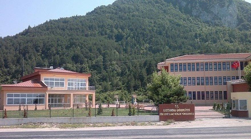 Rıfat Ilgaz’ın ismi doğduğu ilçeden siliniyor