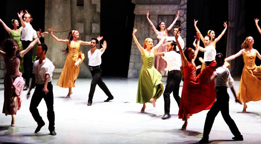 Bodrum Uluslararası Bale Festivali ‘Zorba’ ile başladı