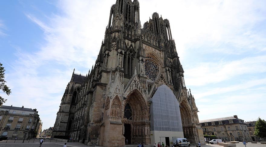 Gotik mimarinin başyapıtı Reims Katedrali