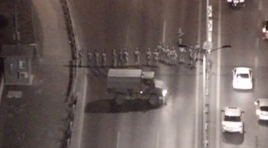 15 Temmuz Şehitleri Köprüsü'nden darbe girişimi görüntüleri