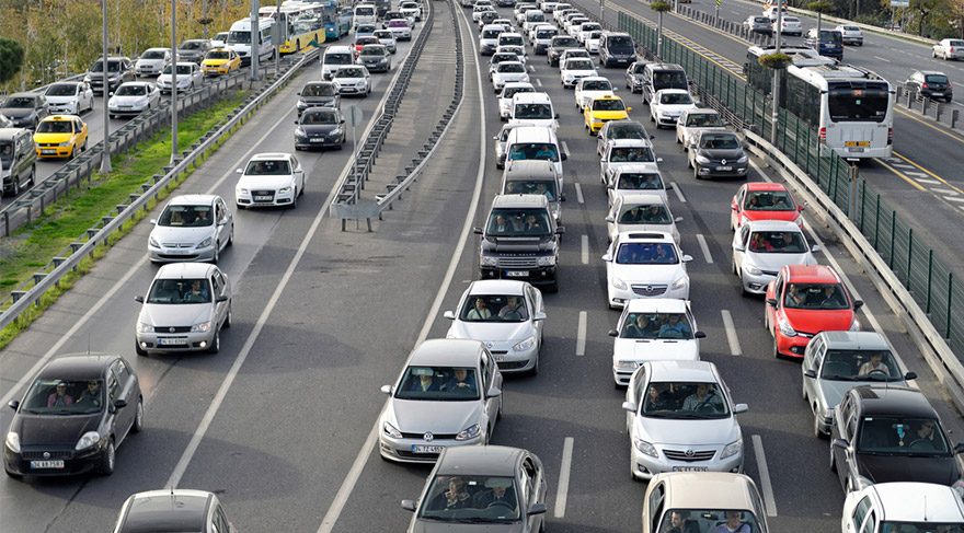  İstanbul'da bazı yollar 'adalet için 'kapatıldı...