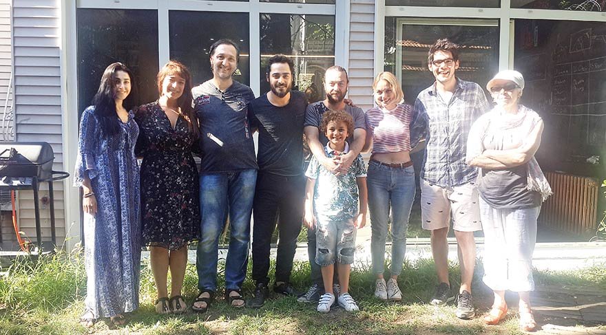 Anne ve baba kavramlarını alt üst eden bir film izleyeceksiniz