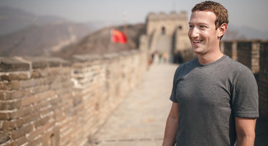 Mark Zuckerberg geçen yıl Çin Seddi'ni ziyaret ederken... Fotoğraf: Facebook