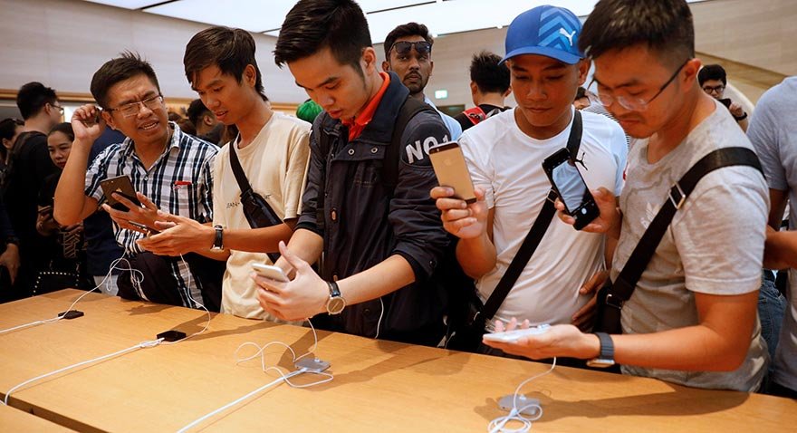 Singapur'daki iPhone mağazası. Fotoğraf: Reuters