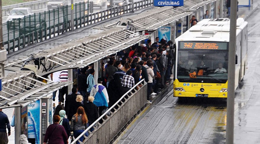 Uzun süren metrobüs yolculukları sizi sağlığınızdan edebilir