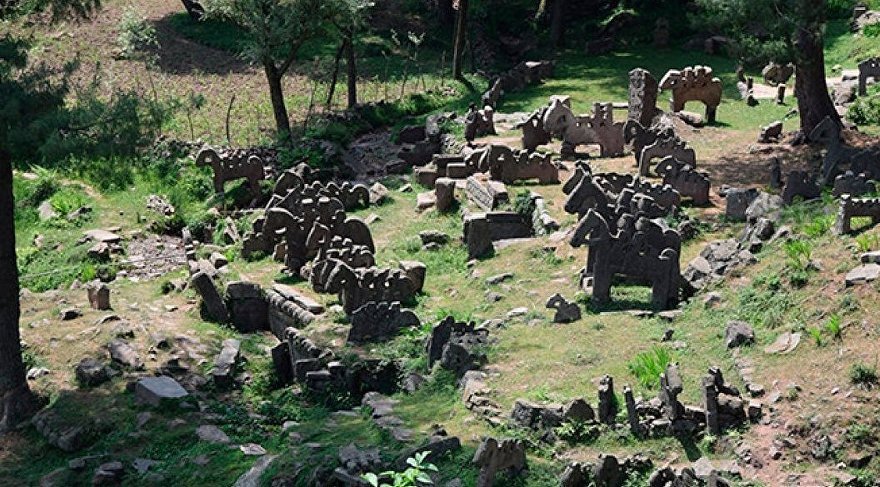 Rus bilim insanlarından Himalayalar’da esrarengiz buluntu!