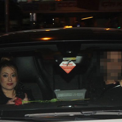 Rafet El Roman genç sevgilisiyle yakalandı!
