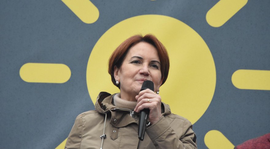 Meral Akşener'den Bahçeli açıklaması 'Bahçeli ve ekibi AK Parti'den daha fazla savunuyor...'