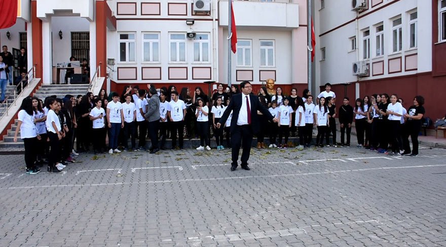 mudur