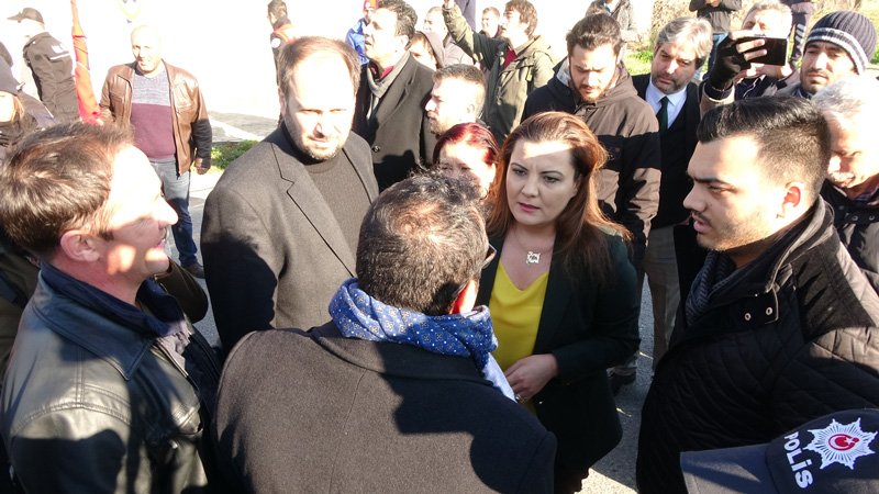 FOTO:DHA CHP Kocaeli Milletvekili Fatma Kaplan Hürriyet de yürüyüşe katıldı.
