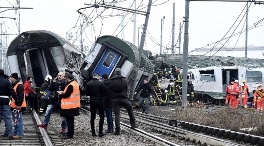 Son dakika… İtalya’da tren raydan çıktı: Ölü ve yaralılar var