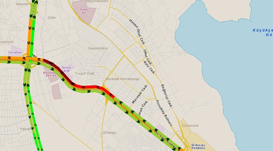 Kazanın olduğu bölge Edirne istikameti yönünde trafik kilit oldu.