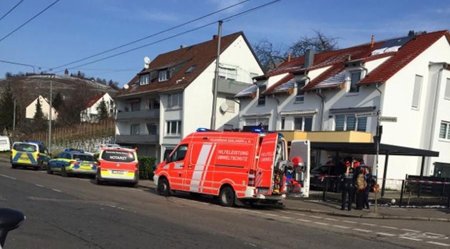 Almanya'nın Esslingen şehrinde 4 kişilik Türk aile evde ölü bulundu. ile ilgili görsel sonucu