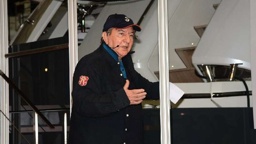 Ali Poyrazoğlu Tezmarin standından ‘Rüzgarı Kokladı’