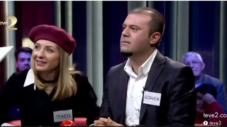 Yarismaci Herkesi Soke Etti Kelime Oyunu Nda Soruyu Gormeden Dogru Cevabi Verdi Magazin Haberleri