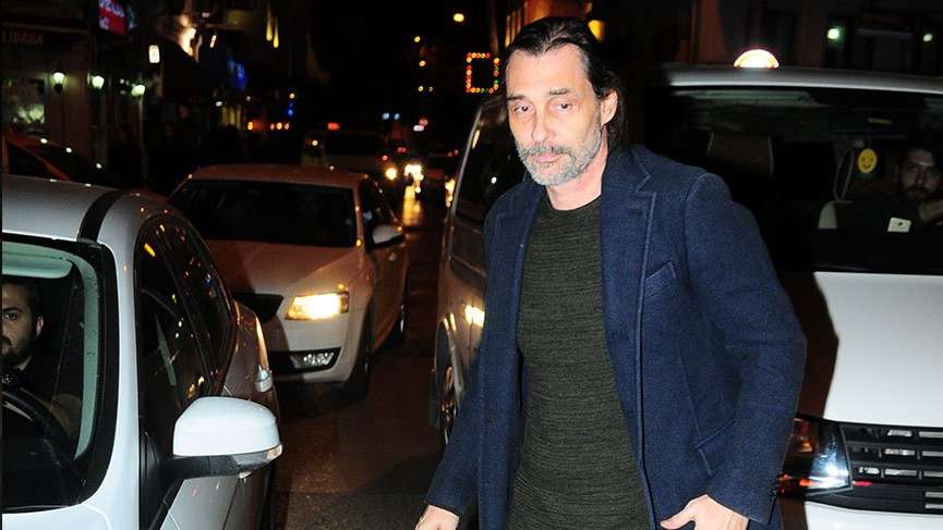 Erdal Beşikçioğlu yönetmenle görüntülenince…