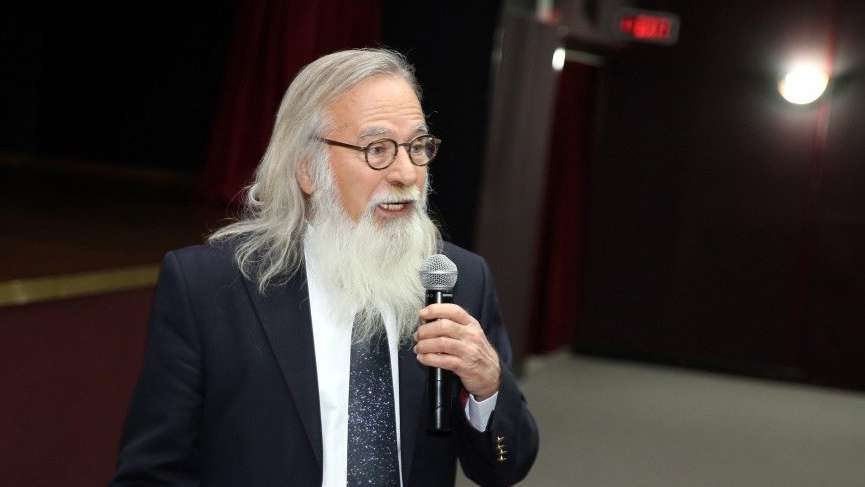 Prof. Dr. Ethem Derman: ‘Uzaylıları üç kağıtçılar görüyor’