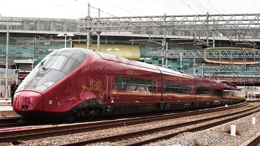 İtalya’da ilk özel hızlı tren seferleri başladı