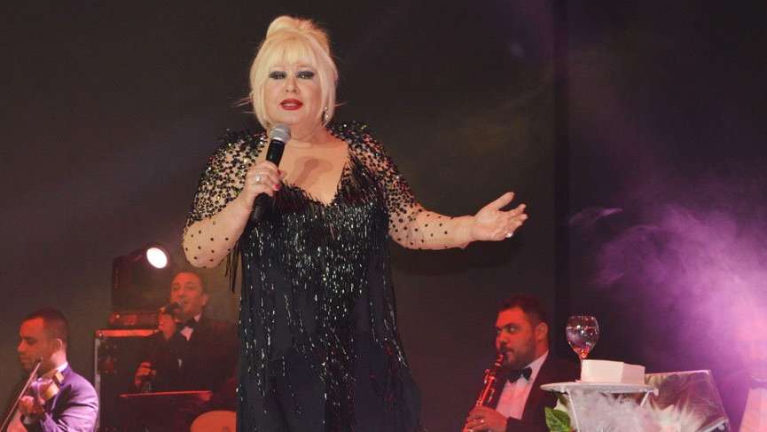 Usta sanatçı Muazzez Abacı trafik kazası geçirdi