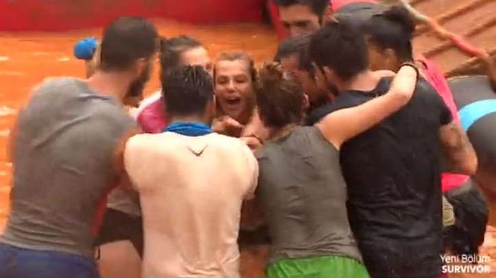 Survivor 8. bölümde neler oldu? Ödül oyununu hangi takım kazandı? Ödül neydi?