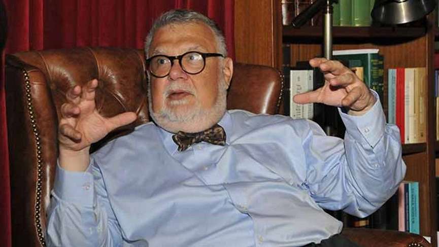 Kanuni’ye ‘salak’ diyen Celal Şengör, gazetecilere hakaret etti
