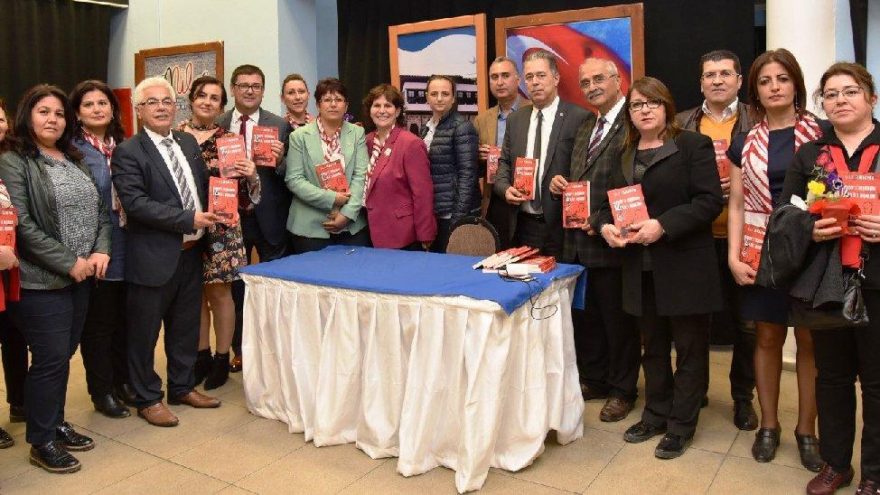 8 Mart’ta kadınlar için imza