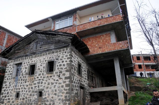 Yeni evini eskisinin üstüne yaptı Sözcü Gazetesi