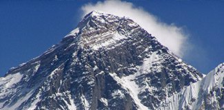Everest tırmanışında facia