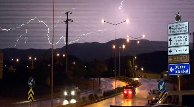 Bolu’da alt geçitler suyla doldu