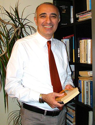 suat-ozcelebi