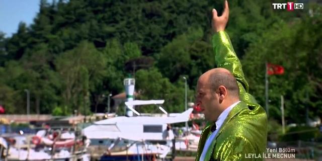 Serkan Keskin: Dizinin ‘İsmail Abisi’ olan Serkan Keskin, 2015 yılında Kanal D ekranlarında yayınlanan ‘Beş Kardeş’ dizisinde rol aldı. Dizi’nin siyasi gönderme yapılmasından dolayı yayından kaldırılması sonrasında Serkan Keskin, Onur Ünlü’nün çektiği ‘Kırık Kalpler Bankası’ filminde rol aldı.