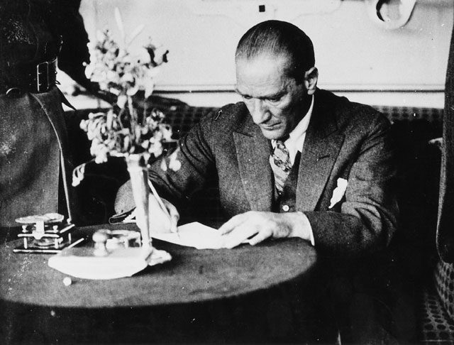 ataturk_buyuk lider (12)