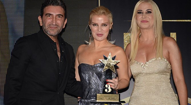 Kıbrıs Türküsü Ömür Gedik’e ödül getirdi