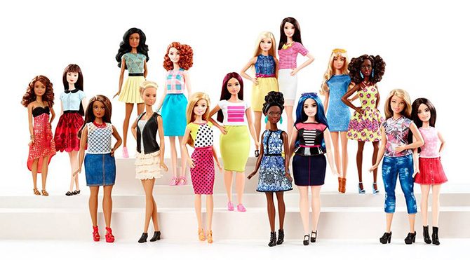Yeni Barbie bebekler artık ‘kıvrımlı’