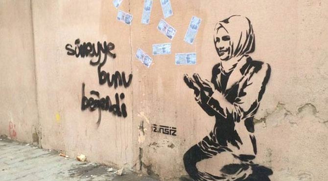 Sümeyye Erdoğan’ın resmini karaladılar