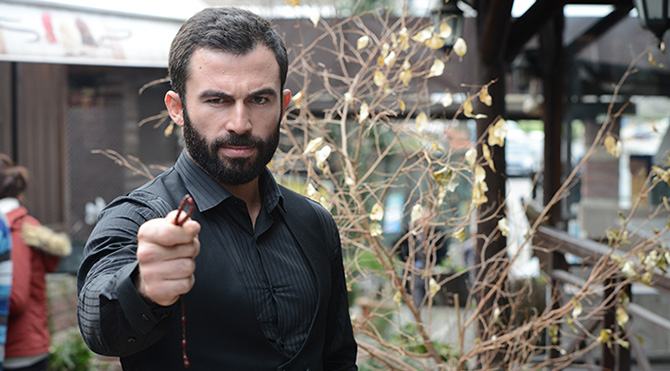 Turabi oyuncu oluyor