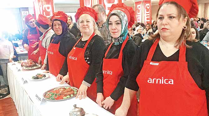 Ünlüler engelli çocuklar için jüri oldu