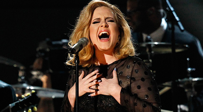 Twitter’ın en çok takip edilen kadını Adele