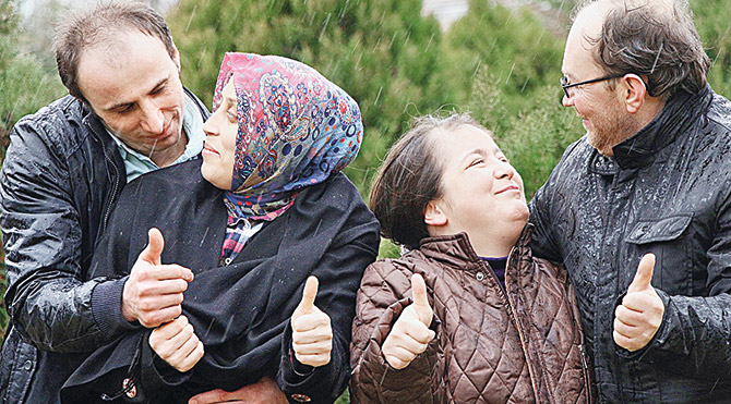 Eşlerine böbrekleriyle hayat verdiler